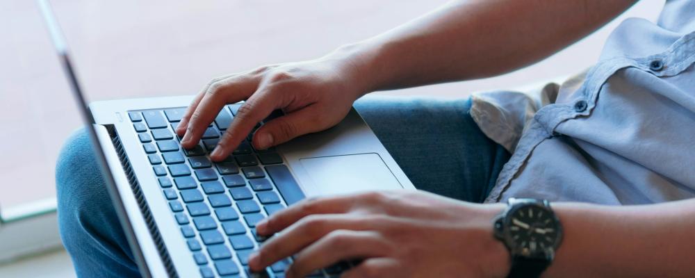 Sammanställningen visar bland annat en ökning av skadliga inloggningar i Microsoft 365 där angripare använder IP‑adresser som liknar legitima användares. Det sker bland annat genom VPN‑tjänster eller frekventa IP‑byten. Foto: Barracuda