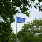 Hissad EU-flagga i franska La Rochelle. Foto: Rafael Garcin
