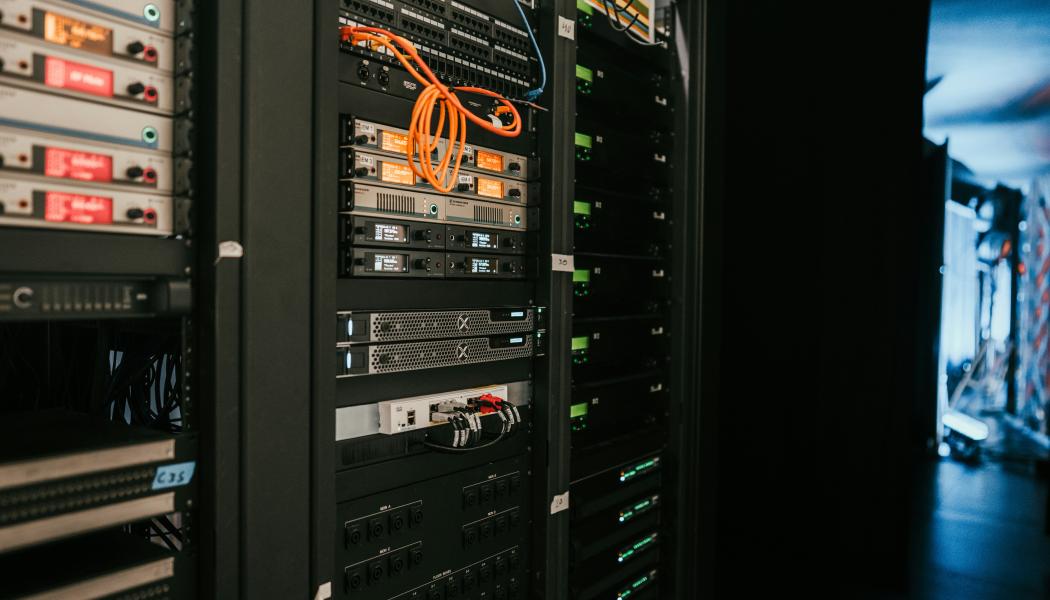 Serverhall. Foto: kevin ache /Unsplash