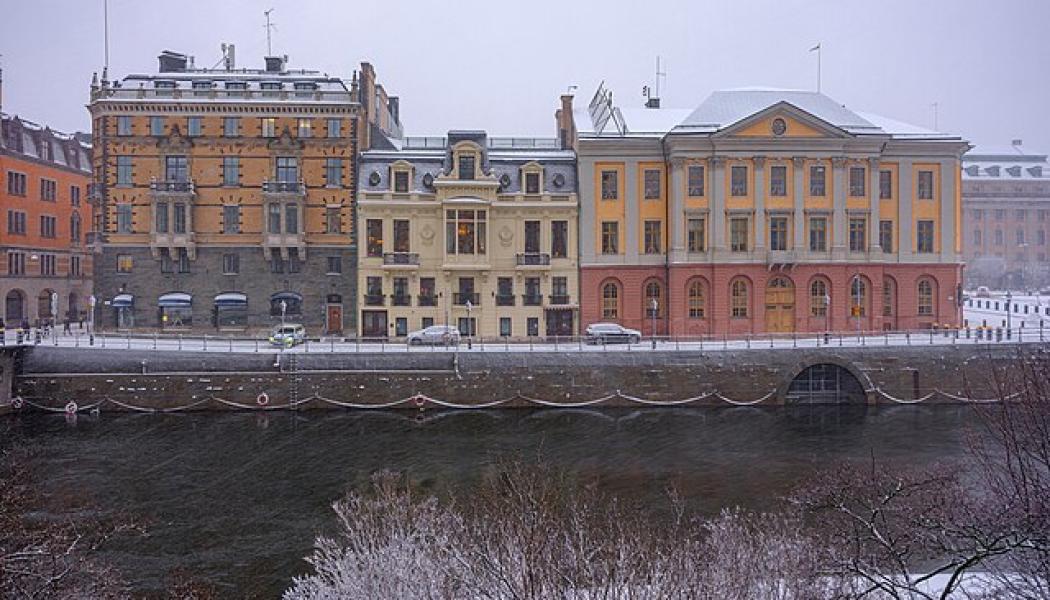 Regeringsbyggnader vid Strömsgatan i Stockholm Foto: ArildV/Wikimedia Commons/https://commons.wikimedia.org/wiki/File:Str%C3%B6mgatan_January_2026_01.jpg