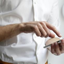 Högsta domstolen kommer inte att pröva fallet där en man lurades att swisha 100 000 kronor efter ett bedrägerisamtal om id-kapning. Foto: NordWood Themes/Unsplash