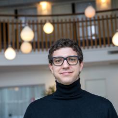 "I ett digitalt samhälle där data är en av våra mest värdefulla tillgångar är ransomware ett mycket farligt hot", säger Emanuele Miotto, doktorand vid Örebro universitet och en av forskarna bakom studien. Foto: Jesper Eriksson